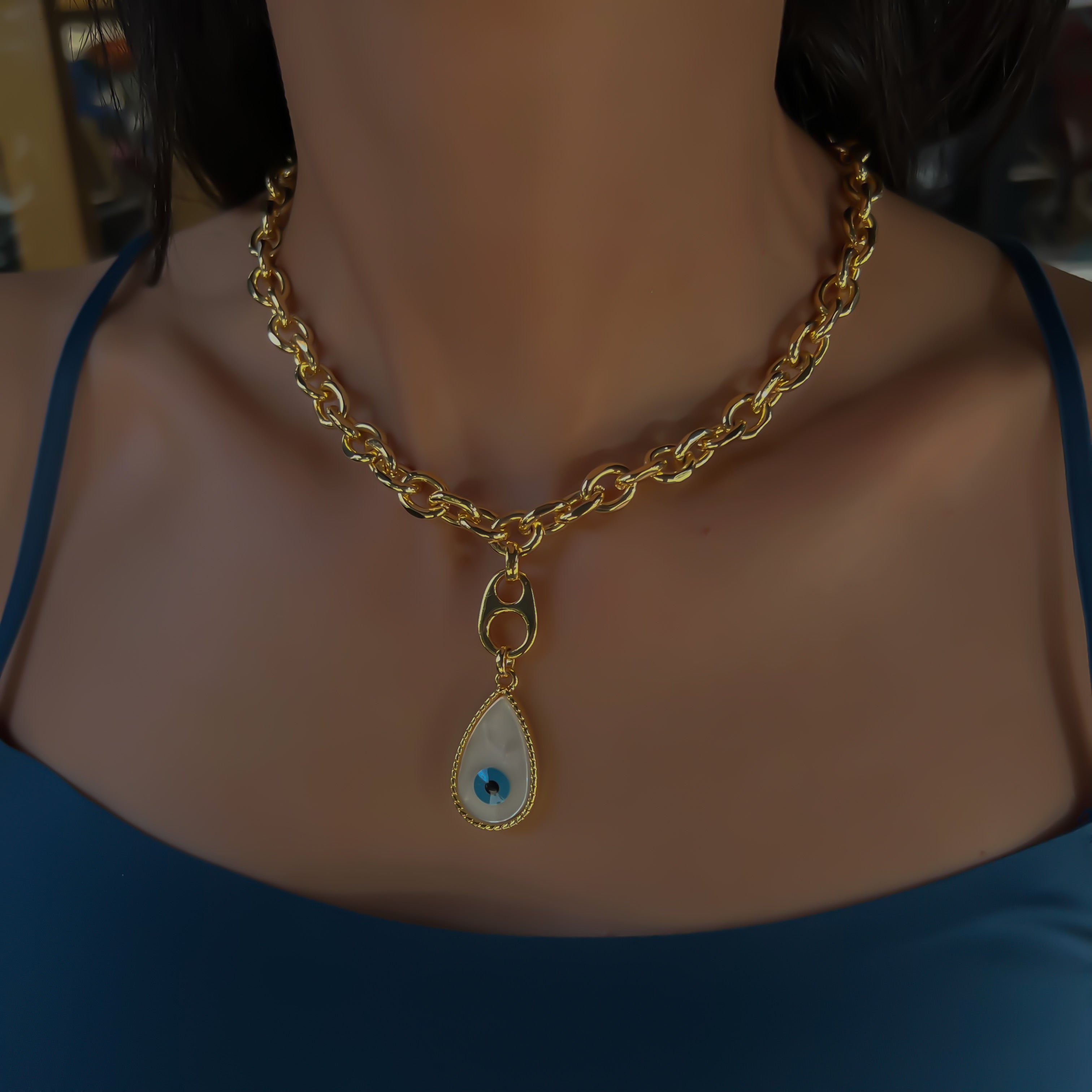 Collier DELTA
